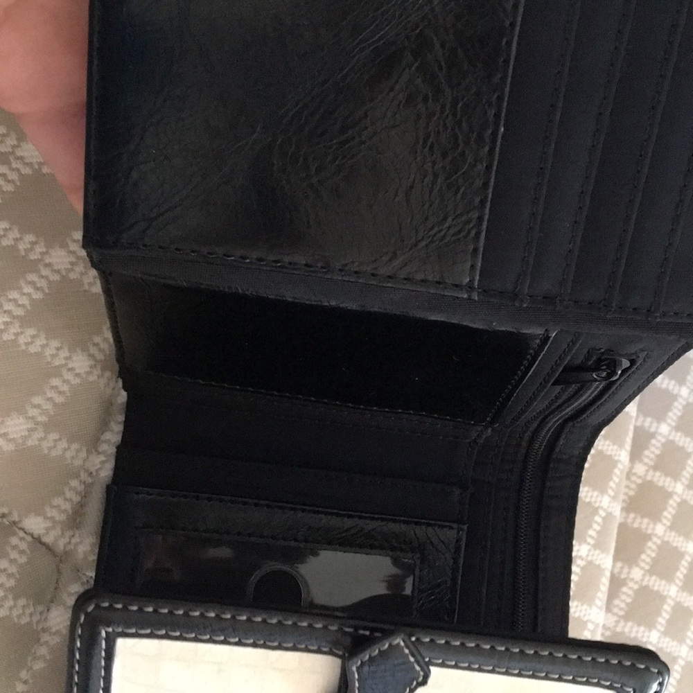 Wallet - Picture 3 of 4